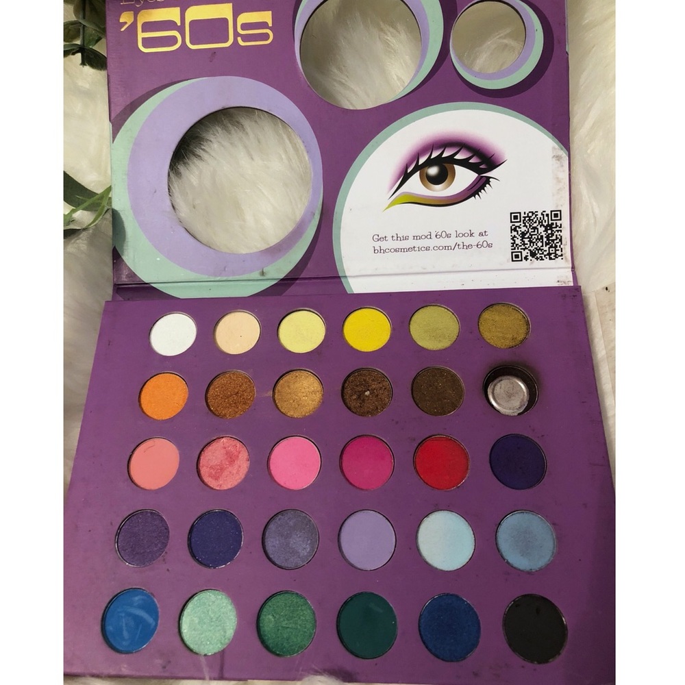 ‼️PRICE DROP‼️ ✨BHcosmetics Eyeshadow Palette✨